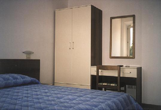 Bed & Breakfast Bompadre Civitanova Marche Oda fotoğraf